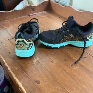 ASICS Gel-Venture 7 women’s size 9